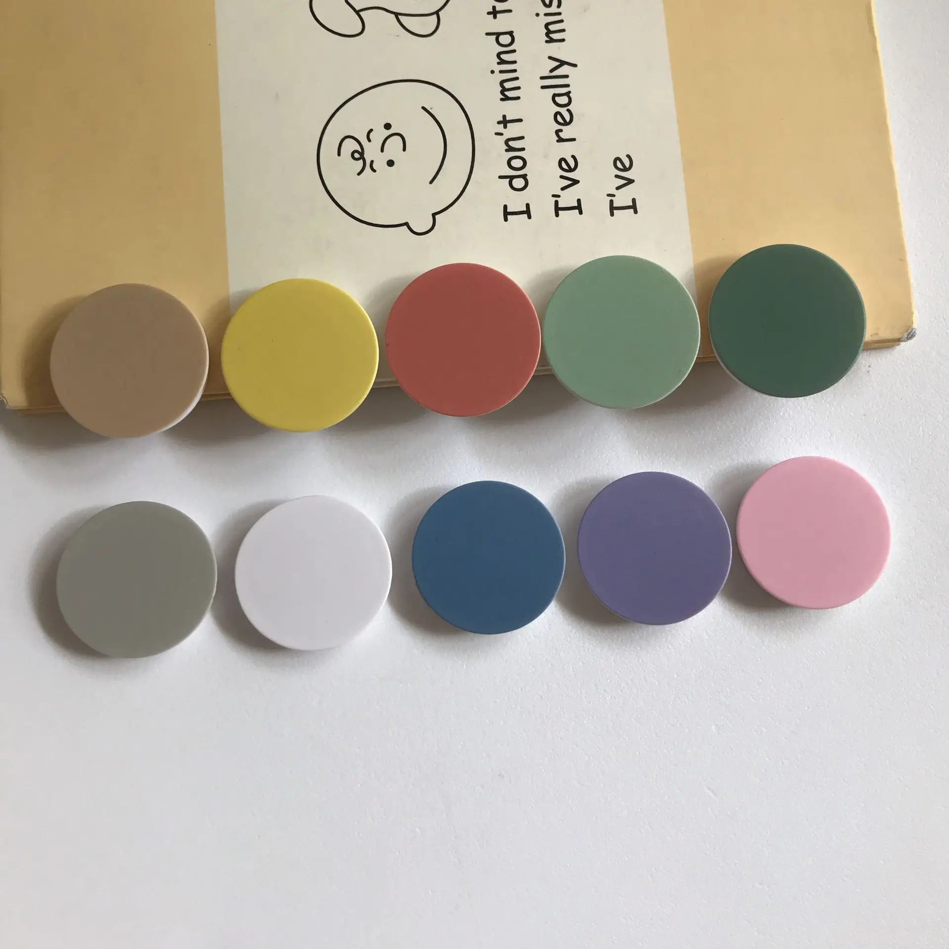 Buy Dotty Finger Ring Holder Online– CASIFY